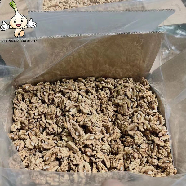 Venta al por mayor de nueces blancas orgánicas naturales de grado superior / nueces y granos de nueces crudas a granel peladas